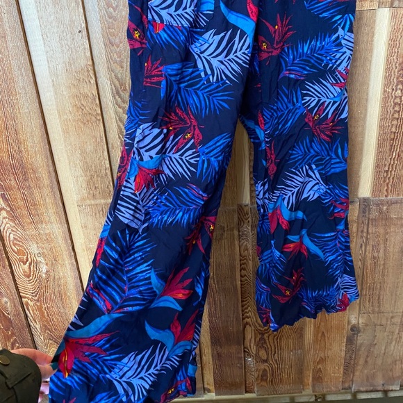 Roxy Printed Pants - Picture 2 of 10